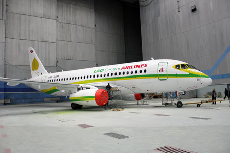 http://www.superjetinternational.com/wp-content/uploads/SSJ100_LAOS.jpg